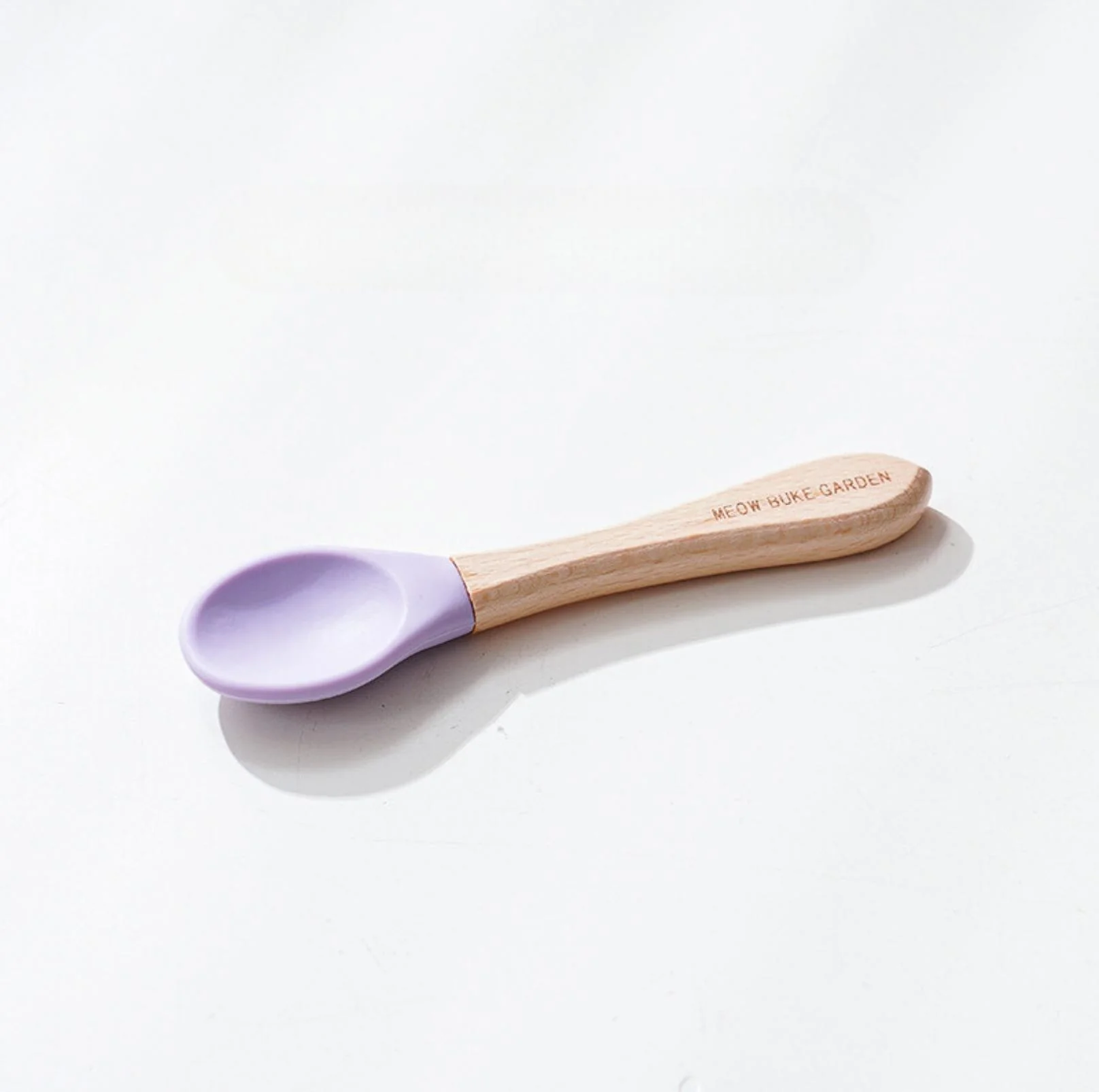 Elegant Baby-Grade Silicone Pet Food Spoon with Wooden Handle - Image 9