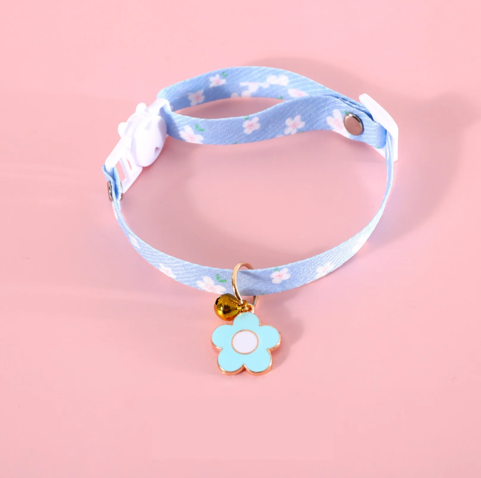 Flower Series Pendant Style Adjustable Pet Collar - Image 4
