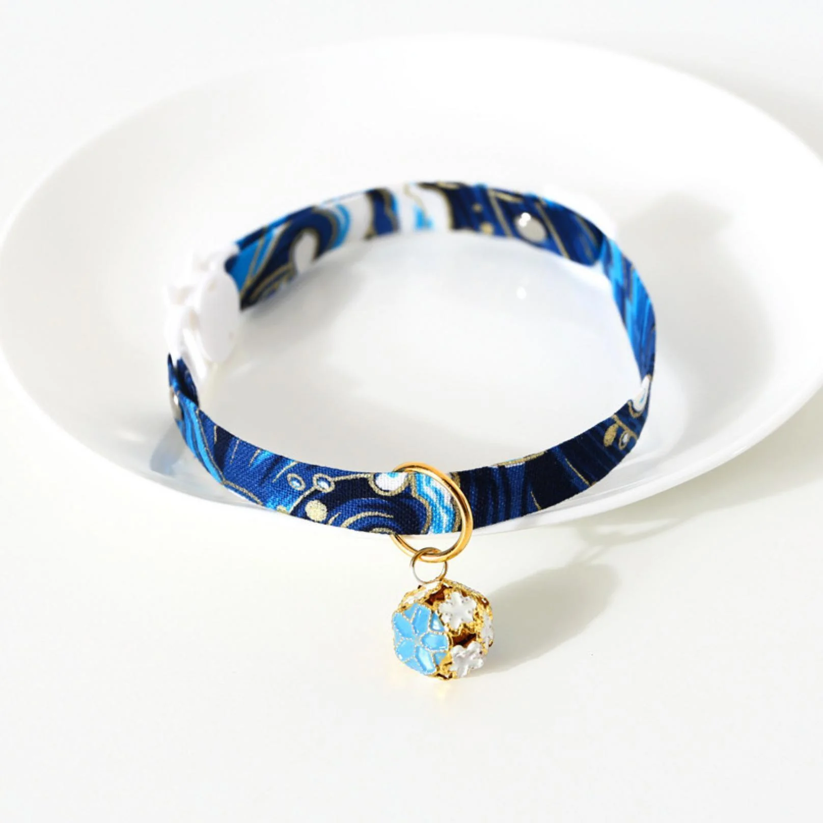 Japanese Style Adjustable Pet Flower Hollow Bell Collar - Image 4